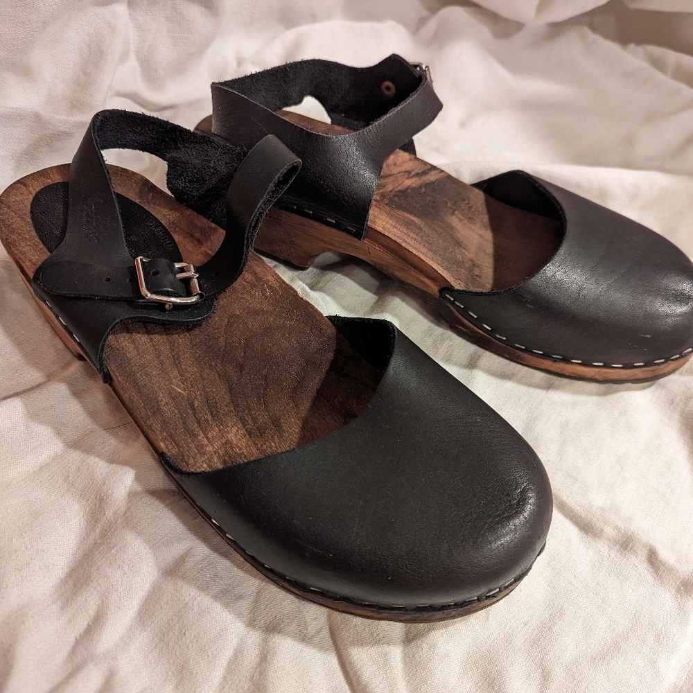 Lotta's From Stockholm Swedish Black Leather Clogs Wood Heels Womens Size 42 EU